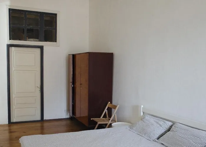 Daire Great In The Center Of *