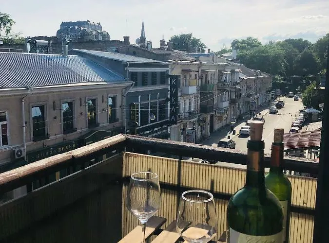 Great In The Center Of Daire