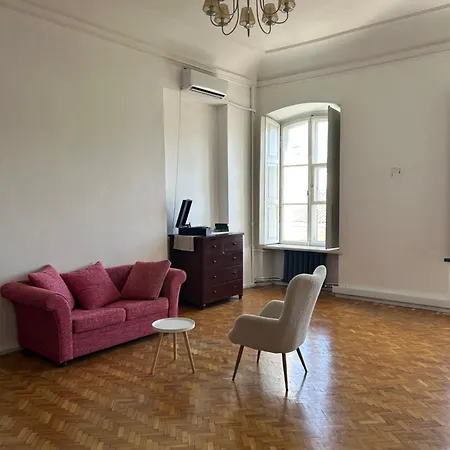 Great In The Center Of Apartment *